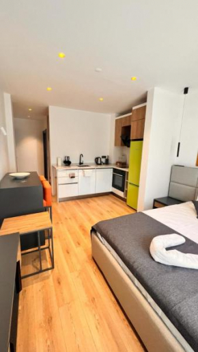 Lionyx Home&Suites